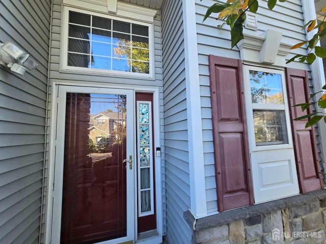 18 Linda Court, Old Bridge, NJ 08879
