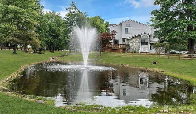 18 Linda Court, Old Bridge, NJ 08879