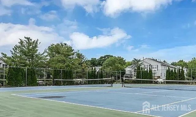 18 Linda Court, Old Bridge, NJ 08879