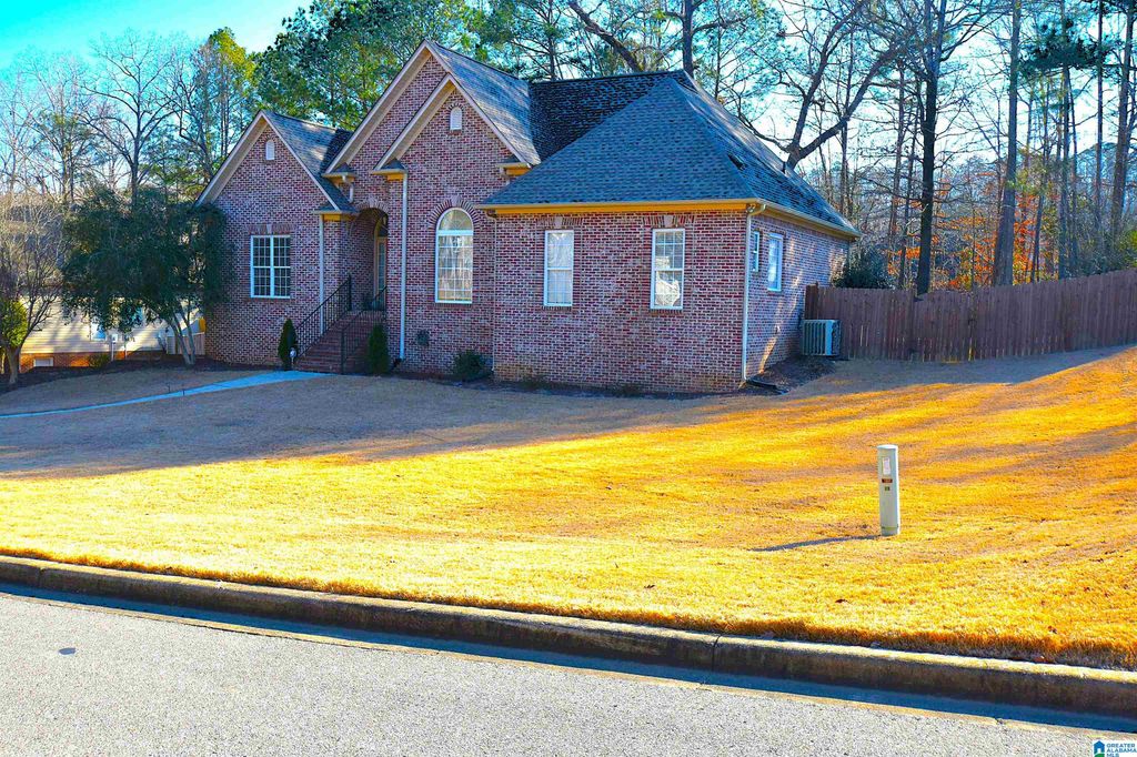 929 HICKORY VALLEY ROAD, Trussville, AL 35173