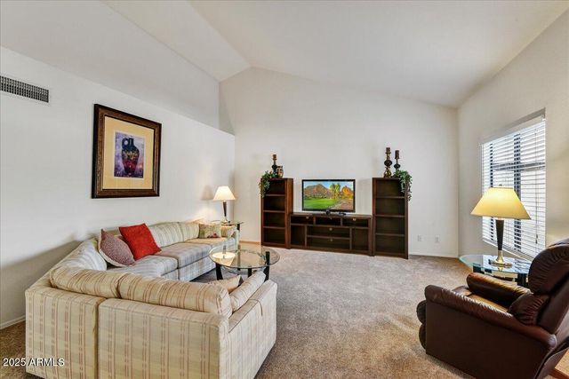 9404 W MORROW Drive, Peoria, AZ 85382