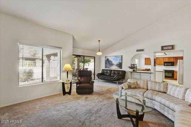 9404 W MORROW Drive, Peoria, AZ 85382