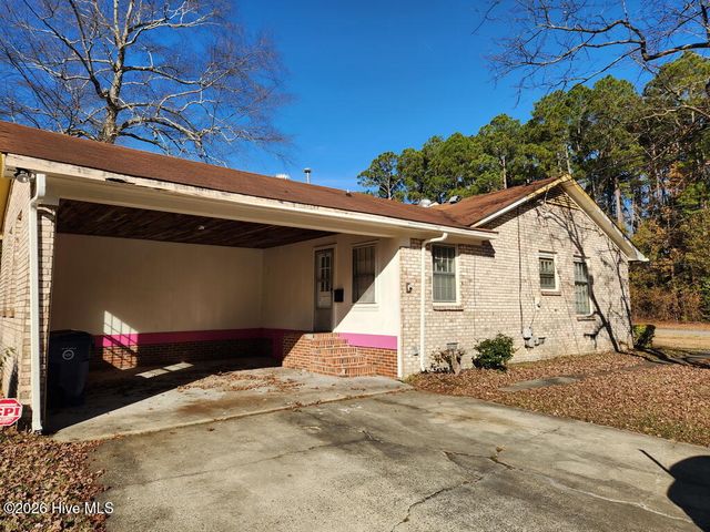 2900 Carey Road, Kinston, NC 28504