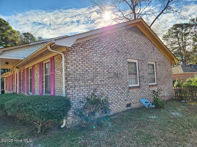 2900 Carey Road, Kinston, NC 28504