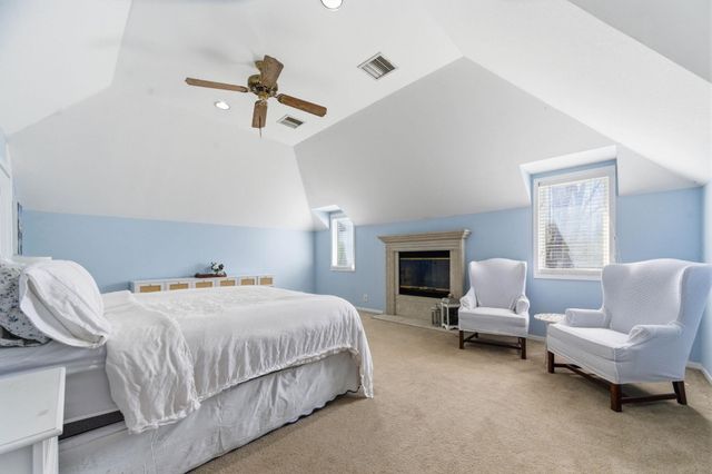 1319 N Tallyrand St, Wichita, KS 67206