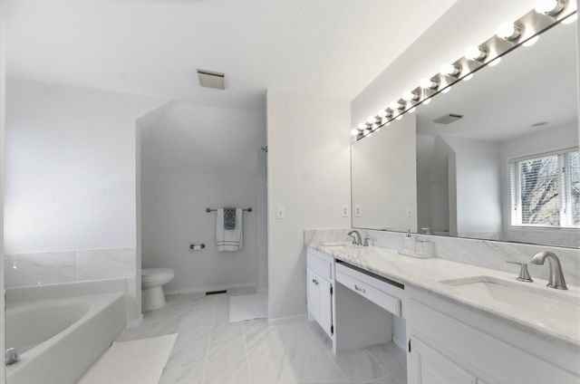 1319 N Tallyrand St, Wichita, KS 67206