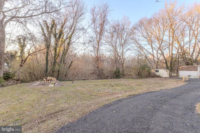 1168 MARLBORO RD, Lothian, MD 20711