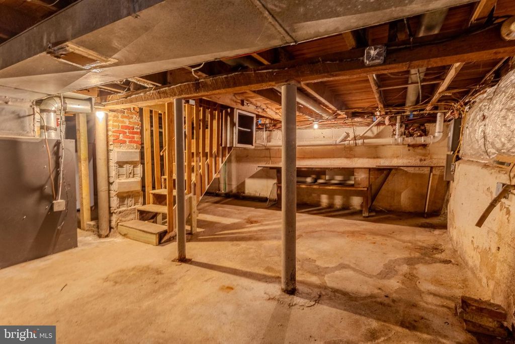 Image 19 of property listing at 1168 MARLBORO RD, Lothian, MD 20711