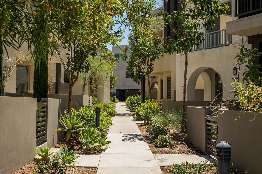 128 Catalyst, Irvine, CA 92618 — photo 3