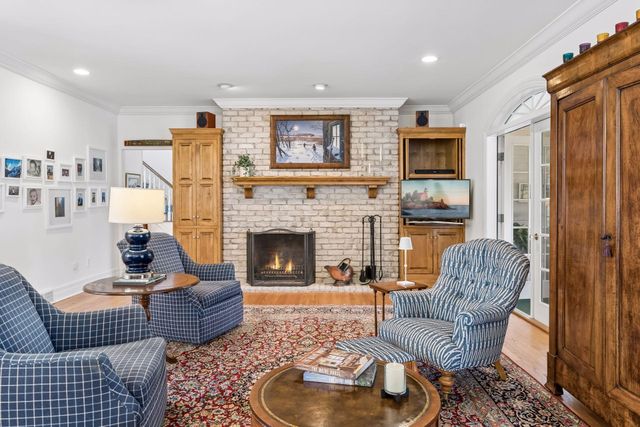 3050 Jamestown Road, Long Lake, MN 55356