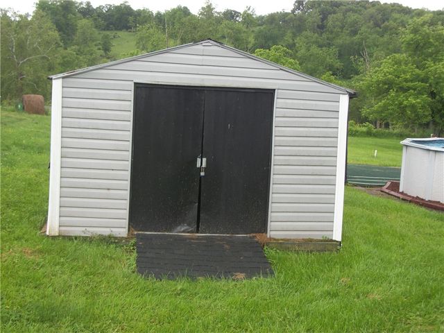 944 MAPLETOWN ROAD, Mapletown, PA 15338