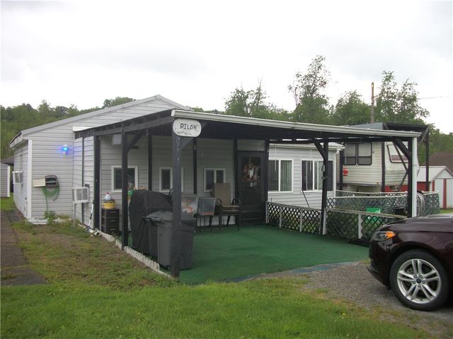 944 MAPLETOWN ROAD, Mapletown, PA 15338