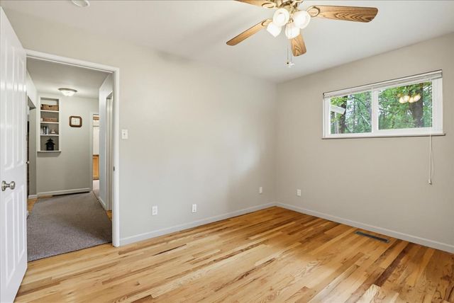 15186 Meadow Dr, Grass Valley, CA 95945