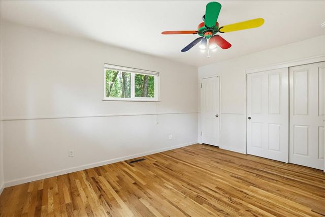 15186 Meadow Dr, Grass Valley, CA 95945
