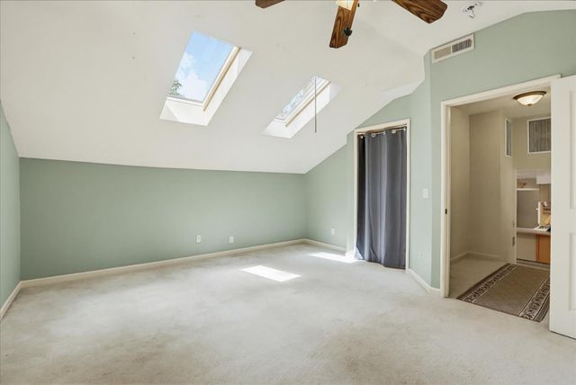15186 Meadow Dr, Grass Valley, CA 95945