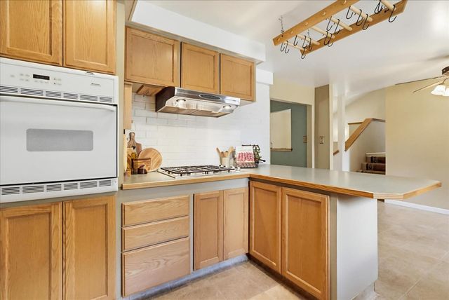 15186 Meadow Dr, Grass Valley, CA 95945