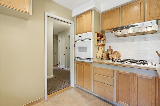 15186 Meadow Dr, Grass Valley, CA 95945