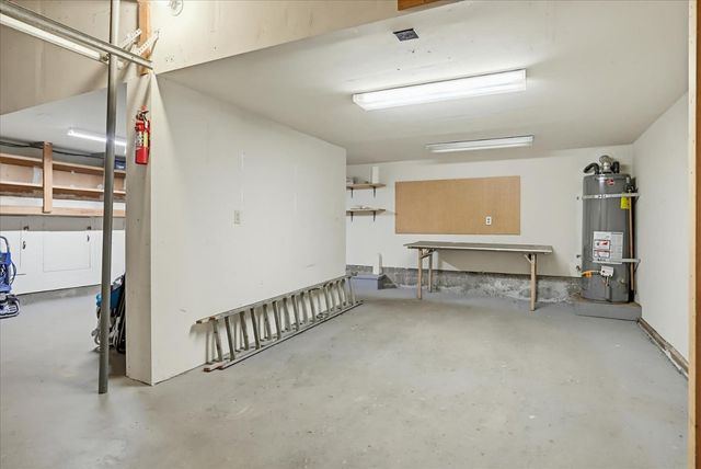 15186 Meadow Dr, Grass Valley, CA 95945