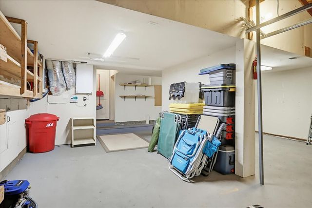 15186 Meadow Dr, Grass Valley, CA 95945