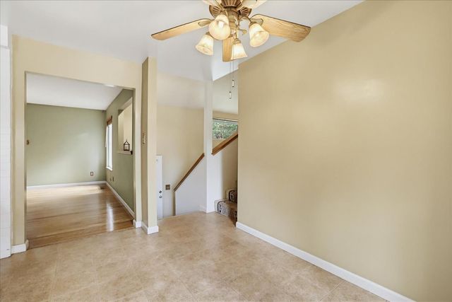 15186 Meadow Dr, Grass Valley, CA 95945