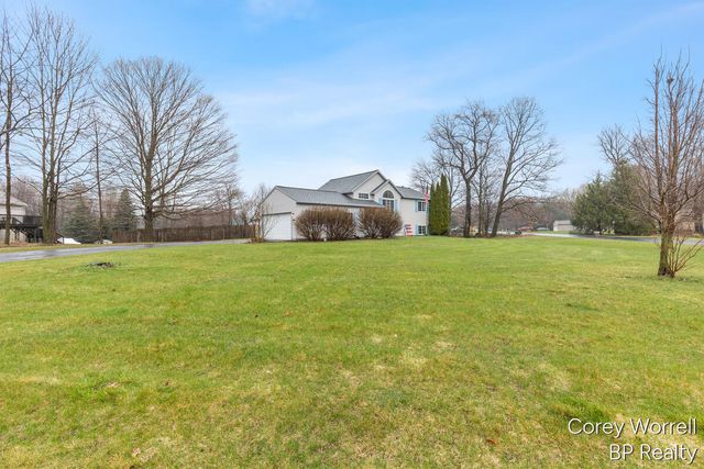 2849 Bark Court, Cedar Springs, MI 49319