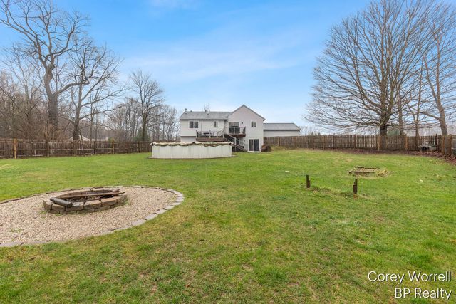 2849 Bark Court, Cedar Springs, MI 49319