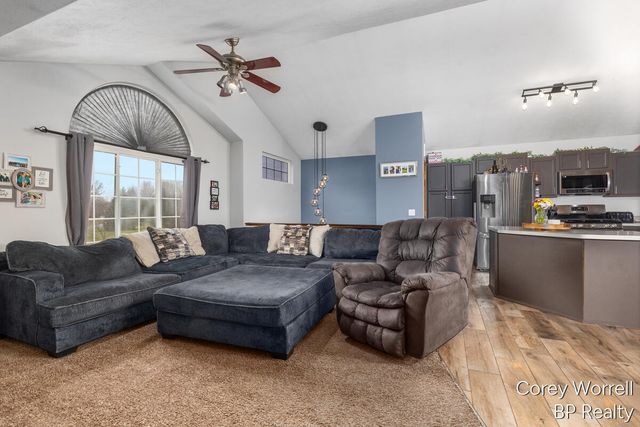 2849 Bark Court, Cedar Springs, MI 49319