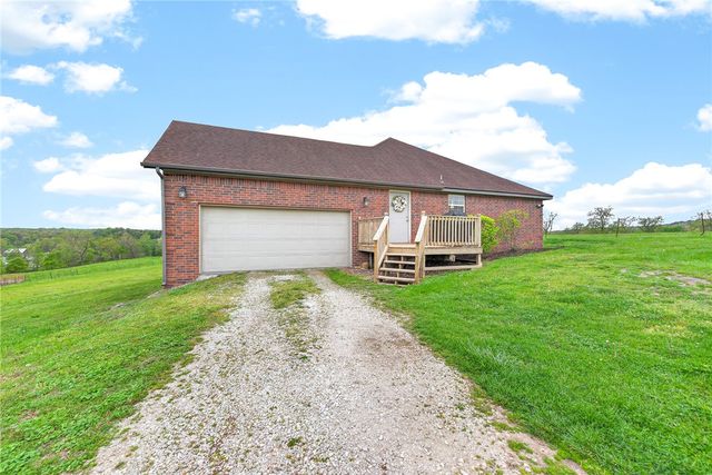 16839 Fletcher Road, Fayetteville, AR 72704