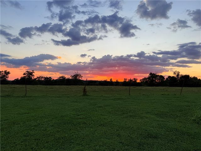 16839 Fletcher Road, Fayetteville, AR 72704