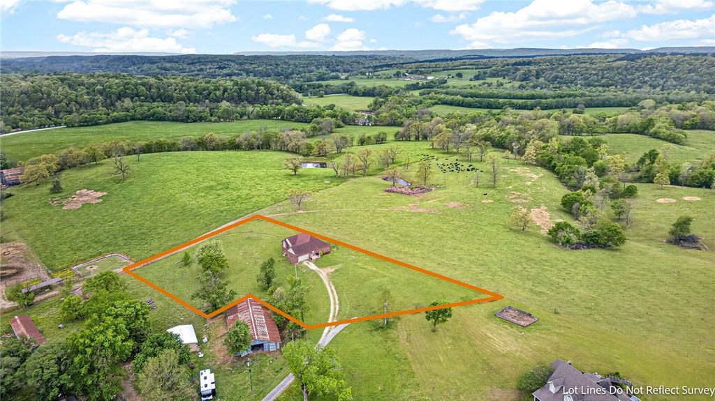 16839 Fletcher Road, Fayetteville, AR 72704