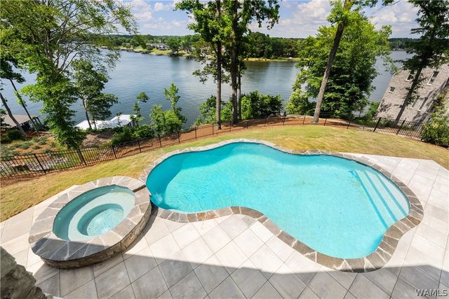 14922 Edgewater, Northport, AL 35475