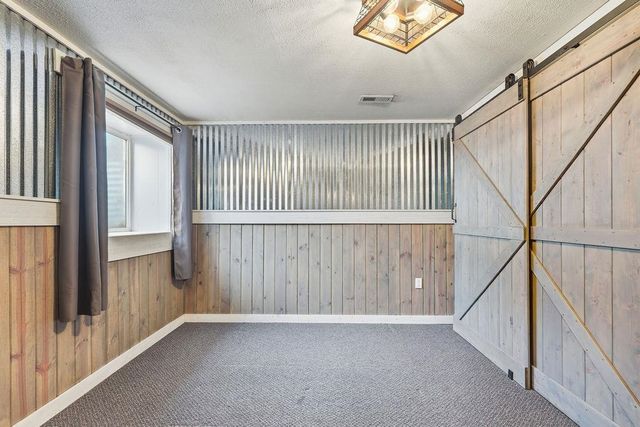 1427 E 6th St, Deer Park, WA 99006