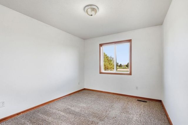 1427 E 6th St, Deer Park, WA 99006