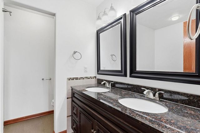 1427 E 6th St, Deer Park, WA 99006
