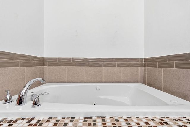 1427 E 6th St, Deer Park, WA 99006