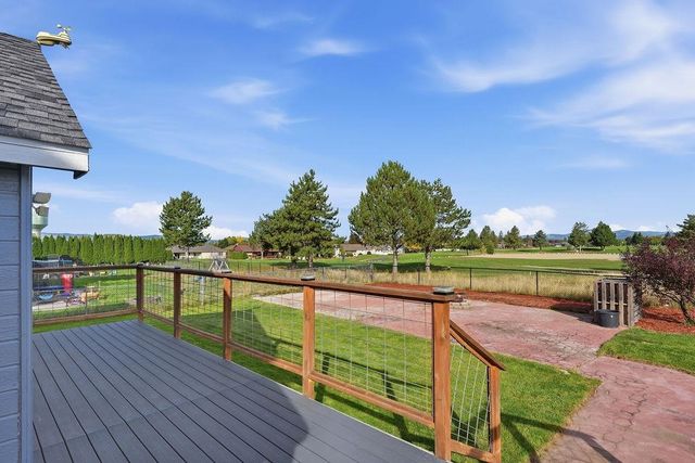 1427 E 6th St, Deer Park, WA 99006