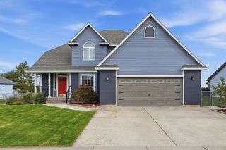 1427 E 6th St, Deer Park, WA 99006