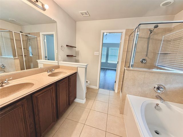 980 Bridle Bit Drive, Grand Prairie, TX 75051