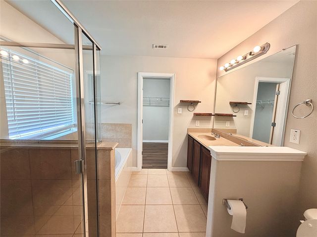 980 Bridle Bit Drive, Grand Prairie, TX 75051