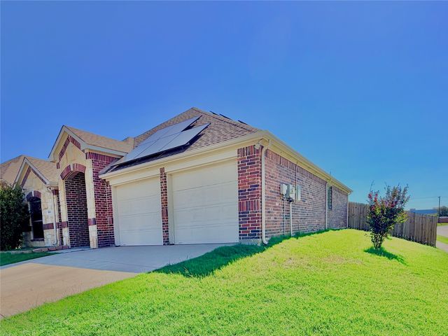 980 Bridle Bit Drive, Grand Prairie, TX 75051