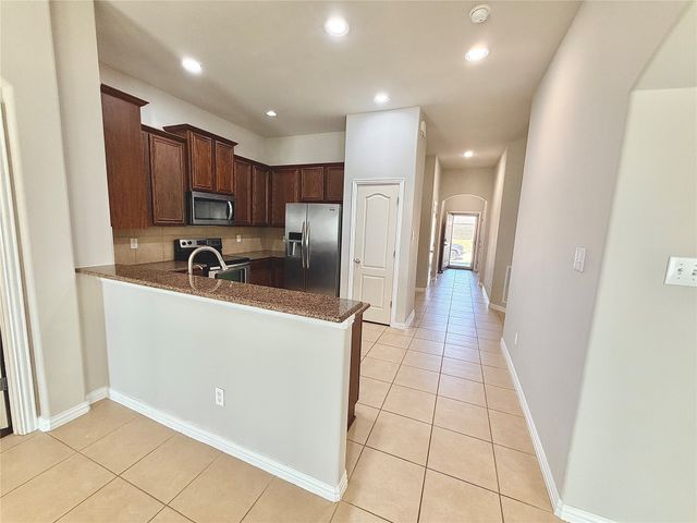 980 Bridle Bit Drive, Grand Prairie, TX 75051