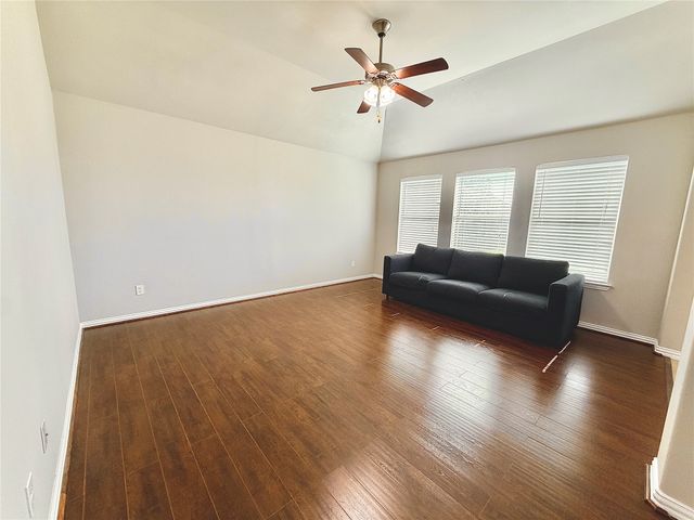 980 Bridle Bit Drive, Grand Prairie, TX 75051