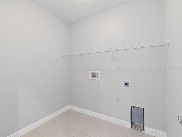 7105 PARK TREE DRIVE, Tampa, FL 33625