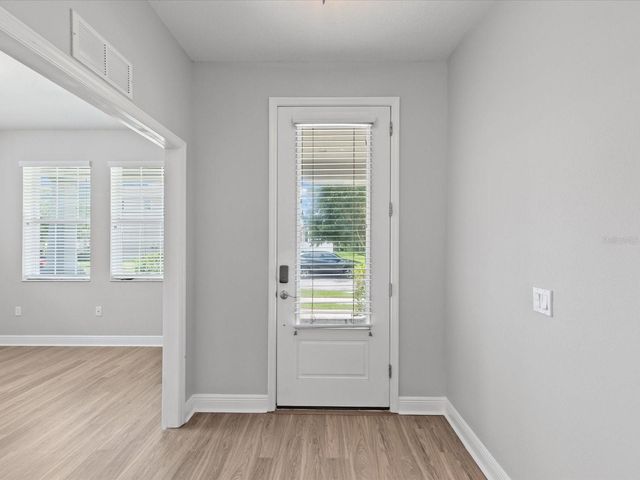 7105 PARK TREE DRIVE, Tampa, FL 33625