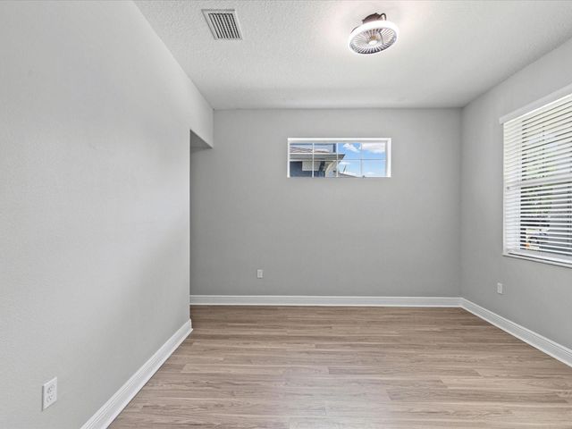 7105 PARK TREE DRIVE, Tampa, FL 33625