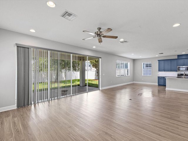 7105 PARK TREE DRIVE, Tampa, FL 33625