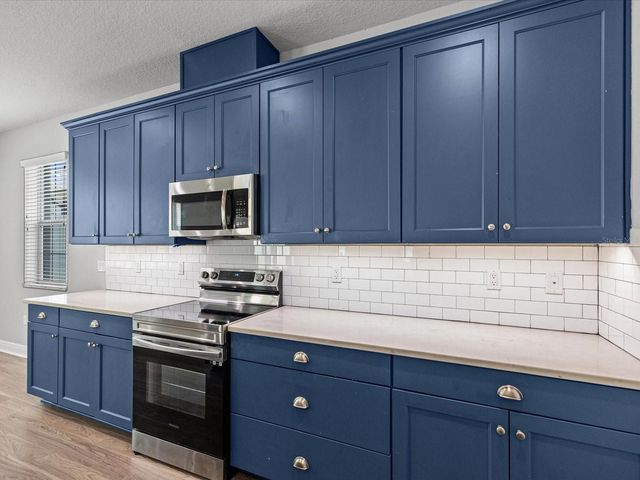 7105 PARK TREE DRIVE, Tampa, FL 33625