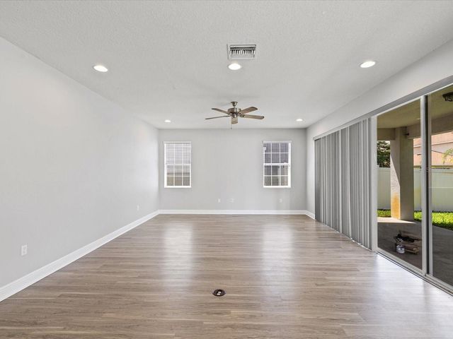 7105 PARK TREE DRIVE, Tampa, FL 33625