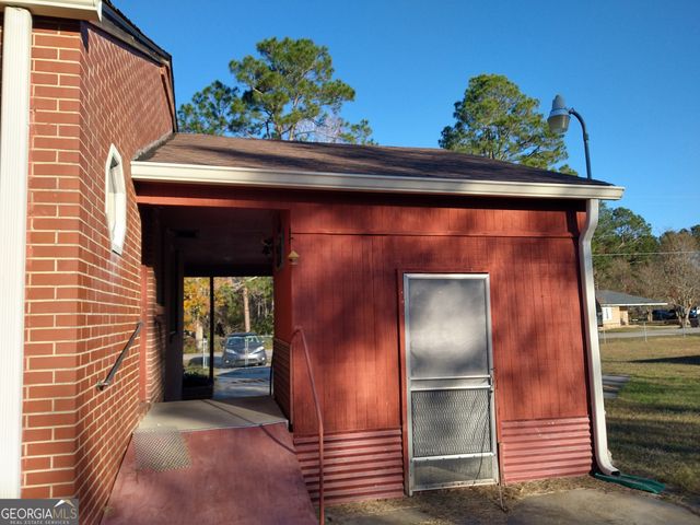 629 Thompson, Swainsboro, GA 30401