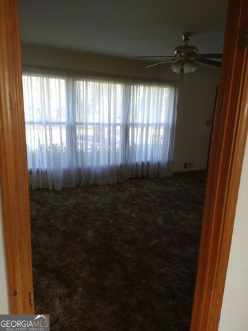 629 Thompson, Swainsboro, GA 30401